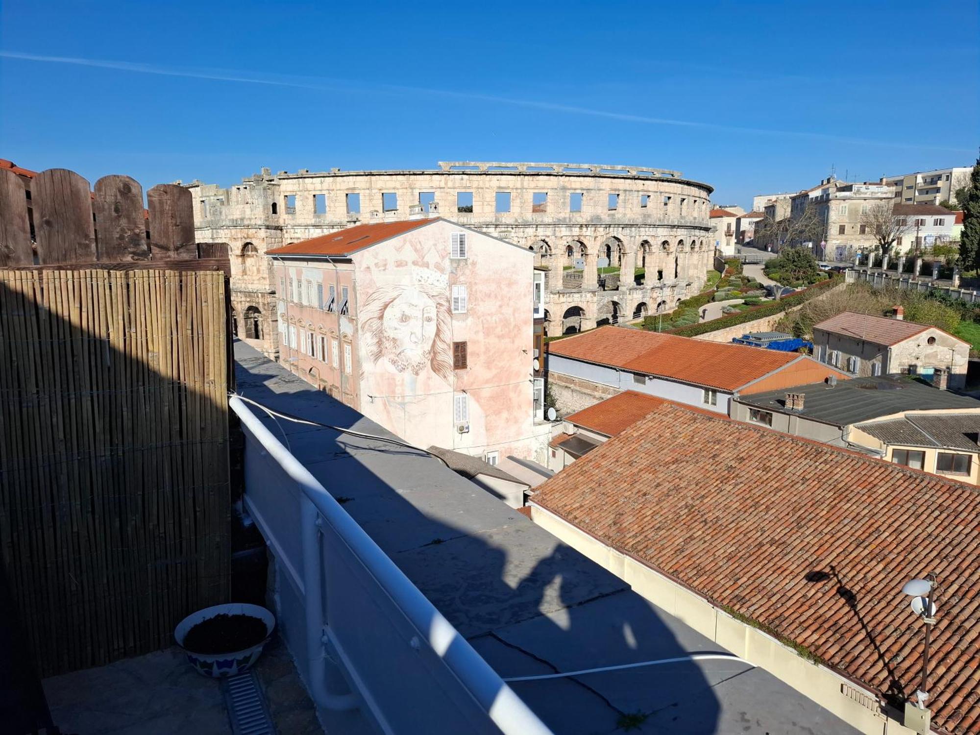 Terrace Dream View Over Amphitheatre プーラ エクステリア 写真